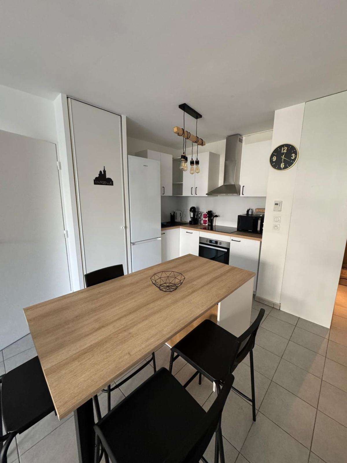 T2 Proche Des Calanques Sormiou Et Morgiou Apartment *